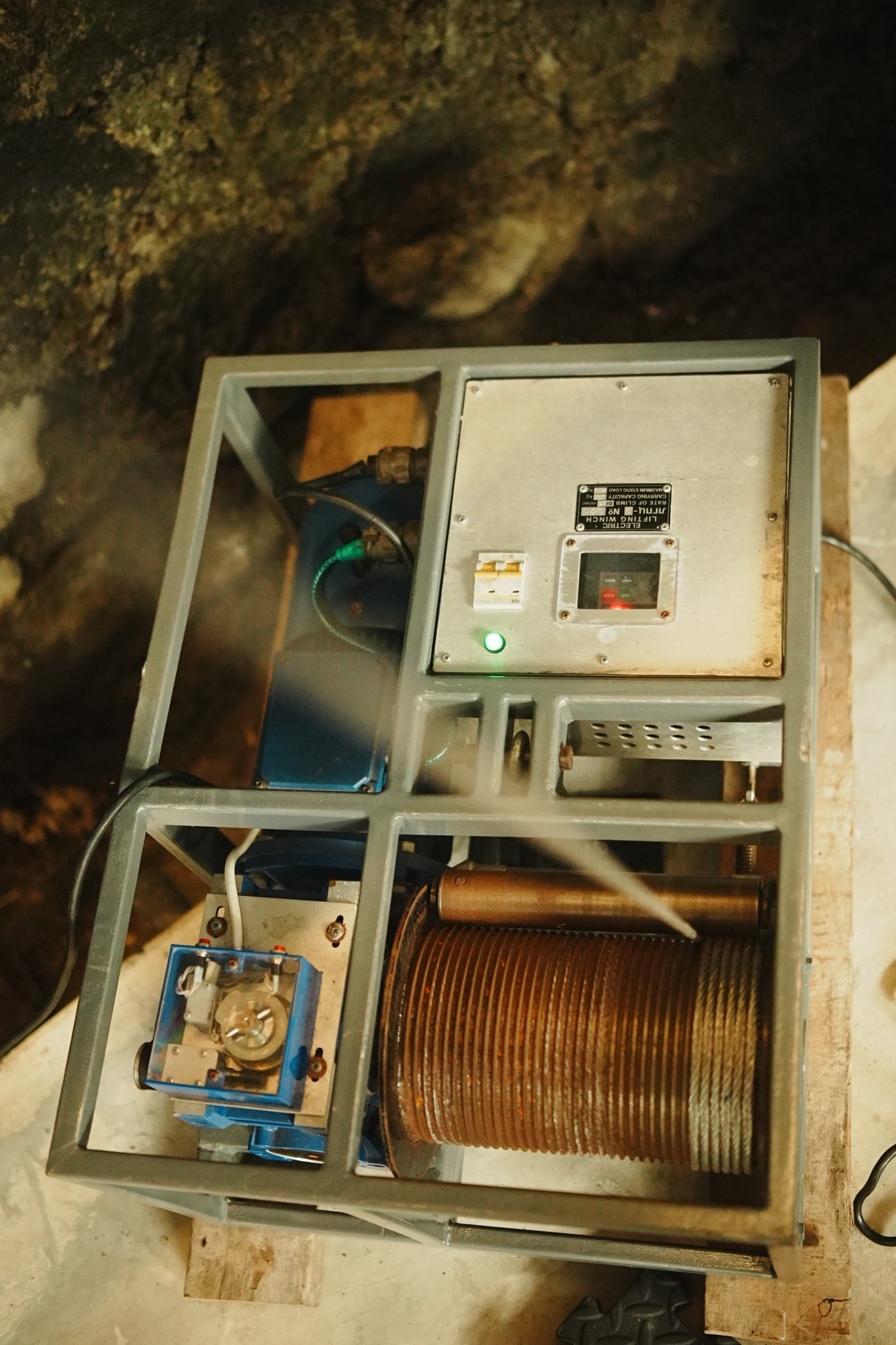 The electric winch system